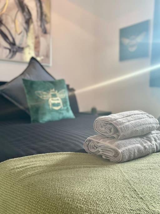 Cozy & Spacious 3-Bedroom Home By Tailored Accommodation Swansea Zewnętrze zdjęcie